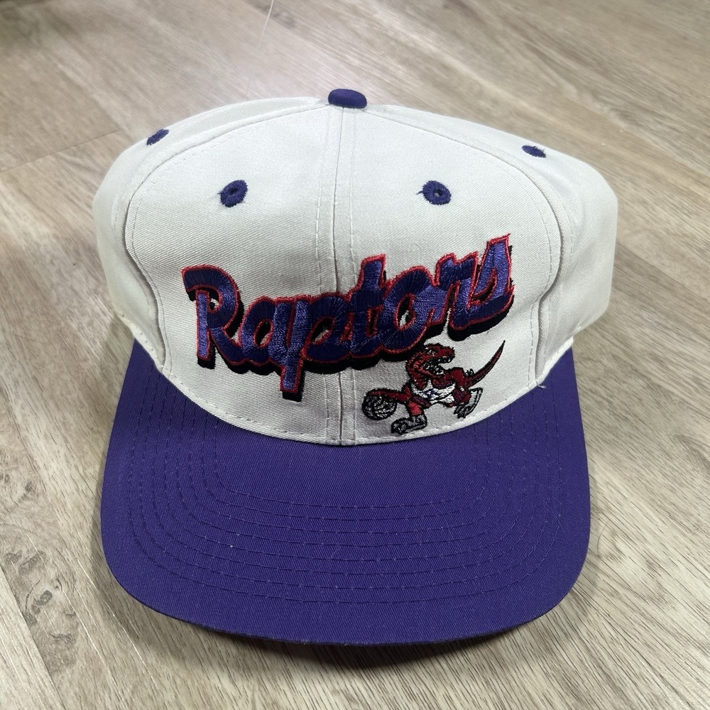 VTG Toronto Raptors Script Snapback Hat Deadstock NBA Logo 7 White Purple Cap